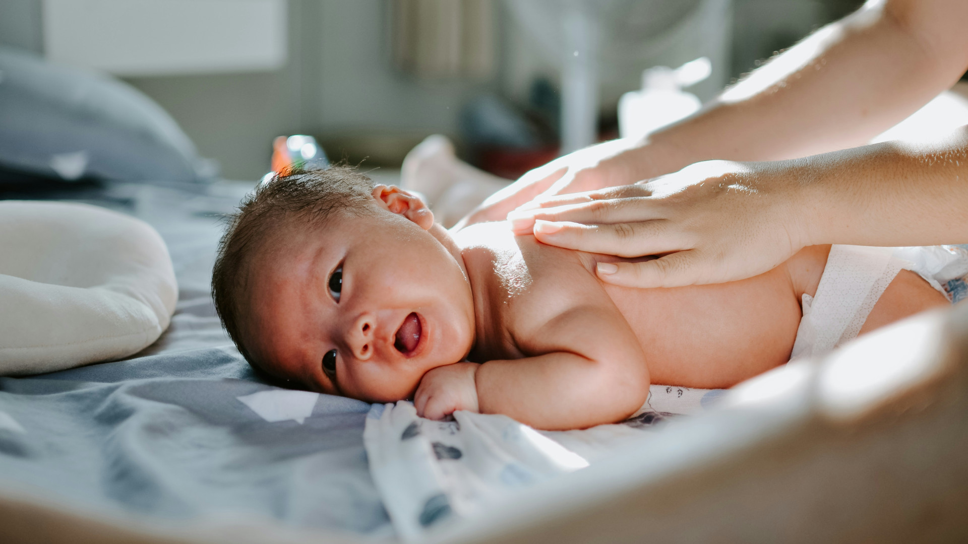 Le rôle de l'accompagnante périnatale pour les soins de bébé et maman à domicile