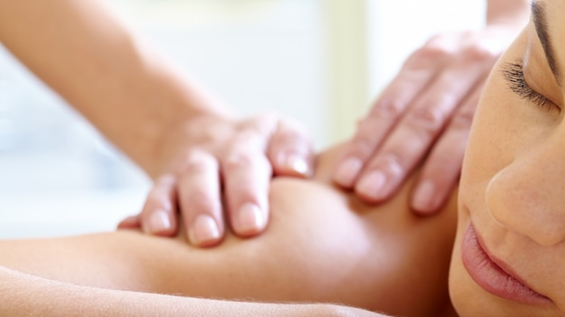 Les bienfaits des massages : comment une séance à Paris peut améliorer votre santé physique et mentale ?